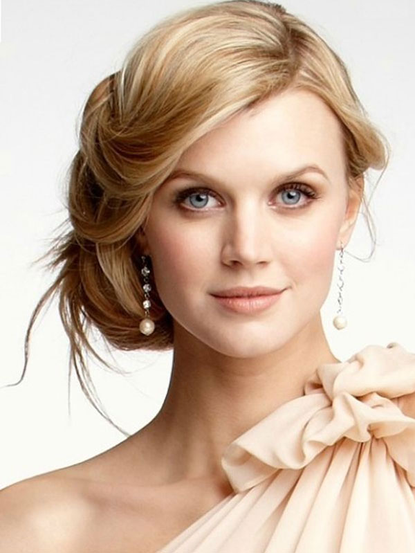 14 idee de chignon sur le cote