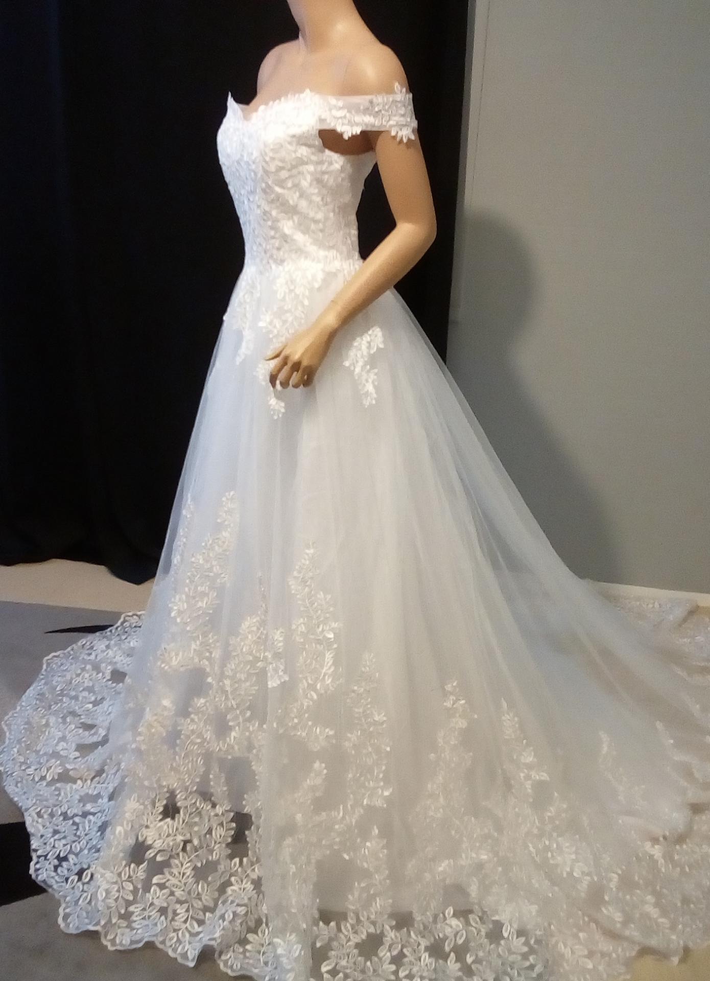 Robe princesse longue traîne