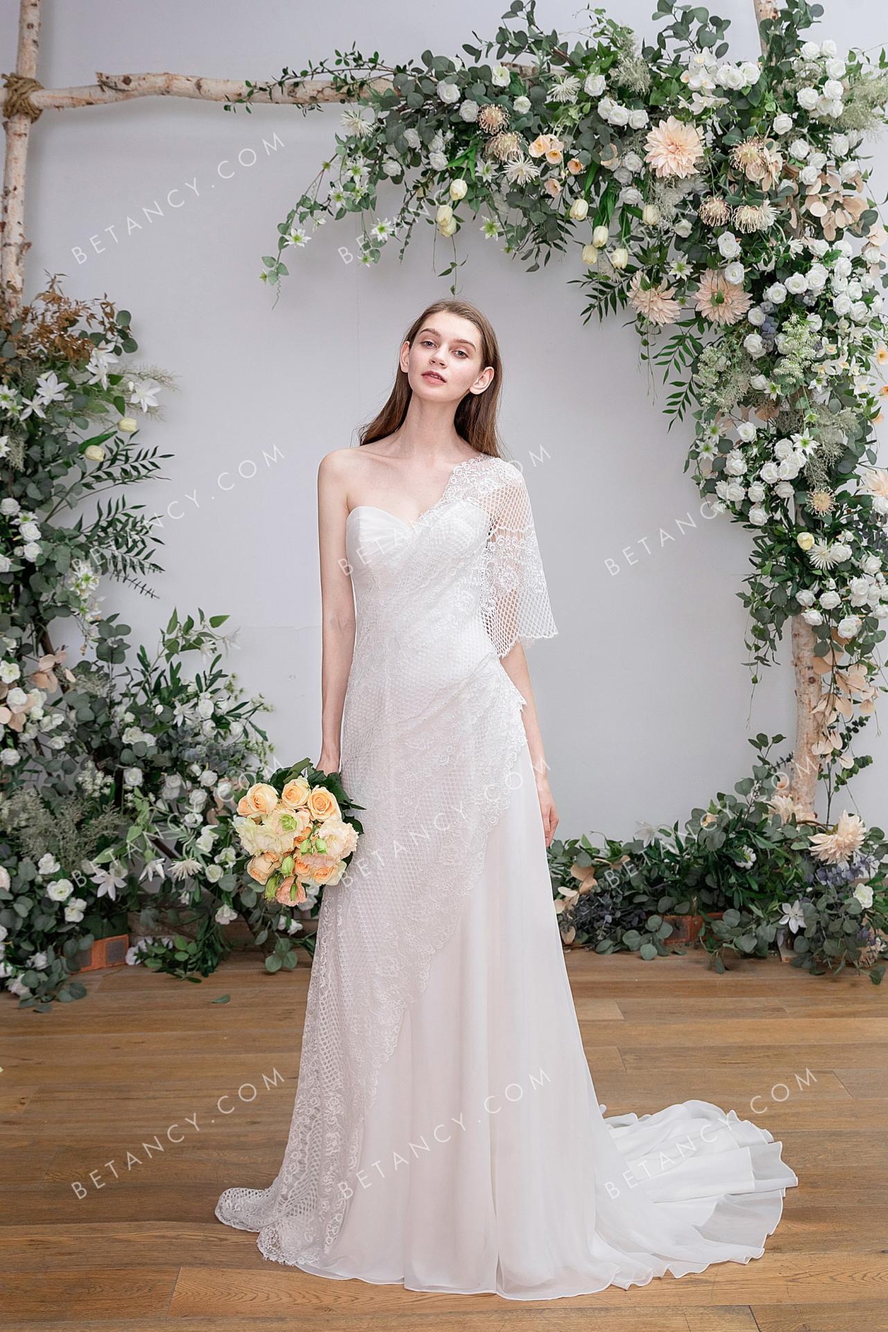 Asymmetric shoulder lace and chiffon grecian bridal gown 1