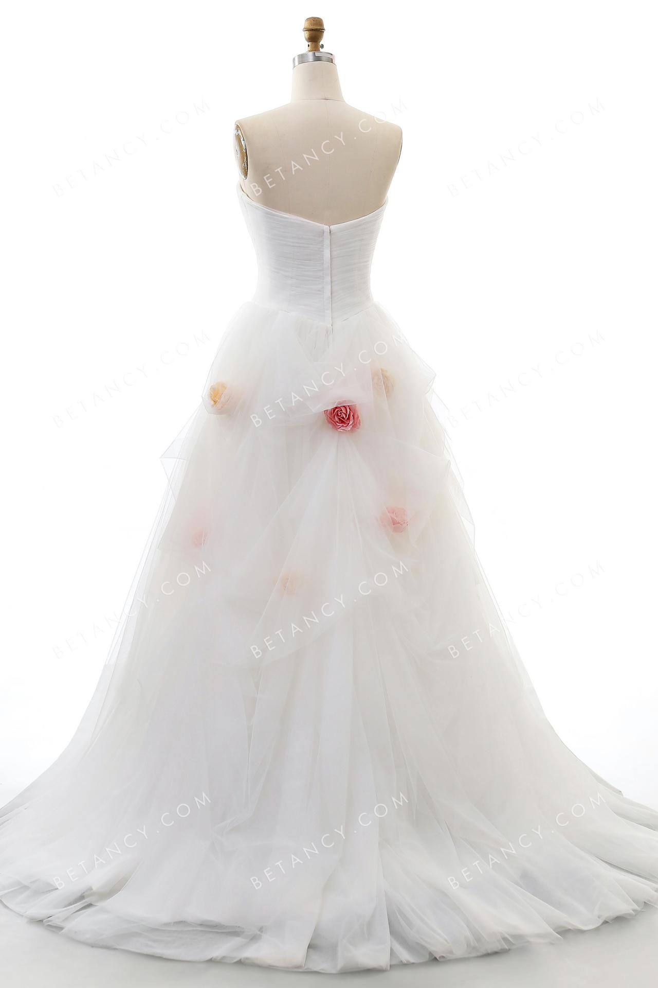 Basque waist princess tulle bridal ball gown 9