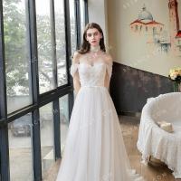 Classic a line style lace and tulle wedding dress 2
