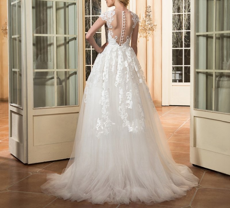 Dressv a ligne cap manches de mariage robe ivoire scoop cou appliques bouton vintage longue eacute