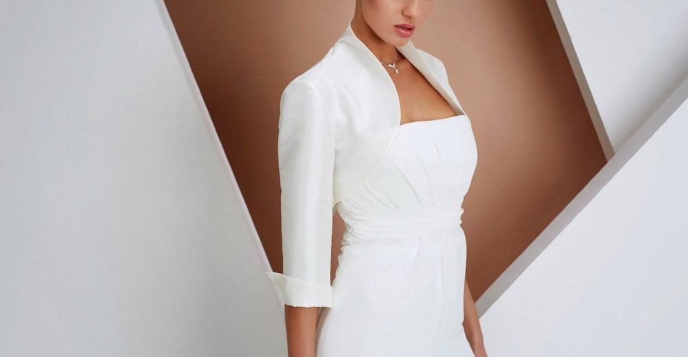 boléro satin pour robe de mariée