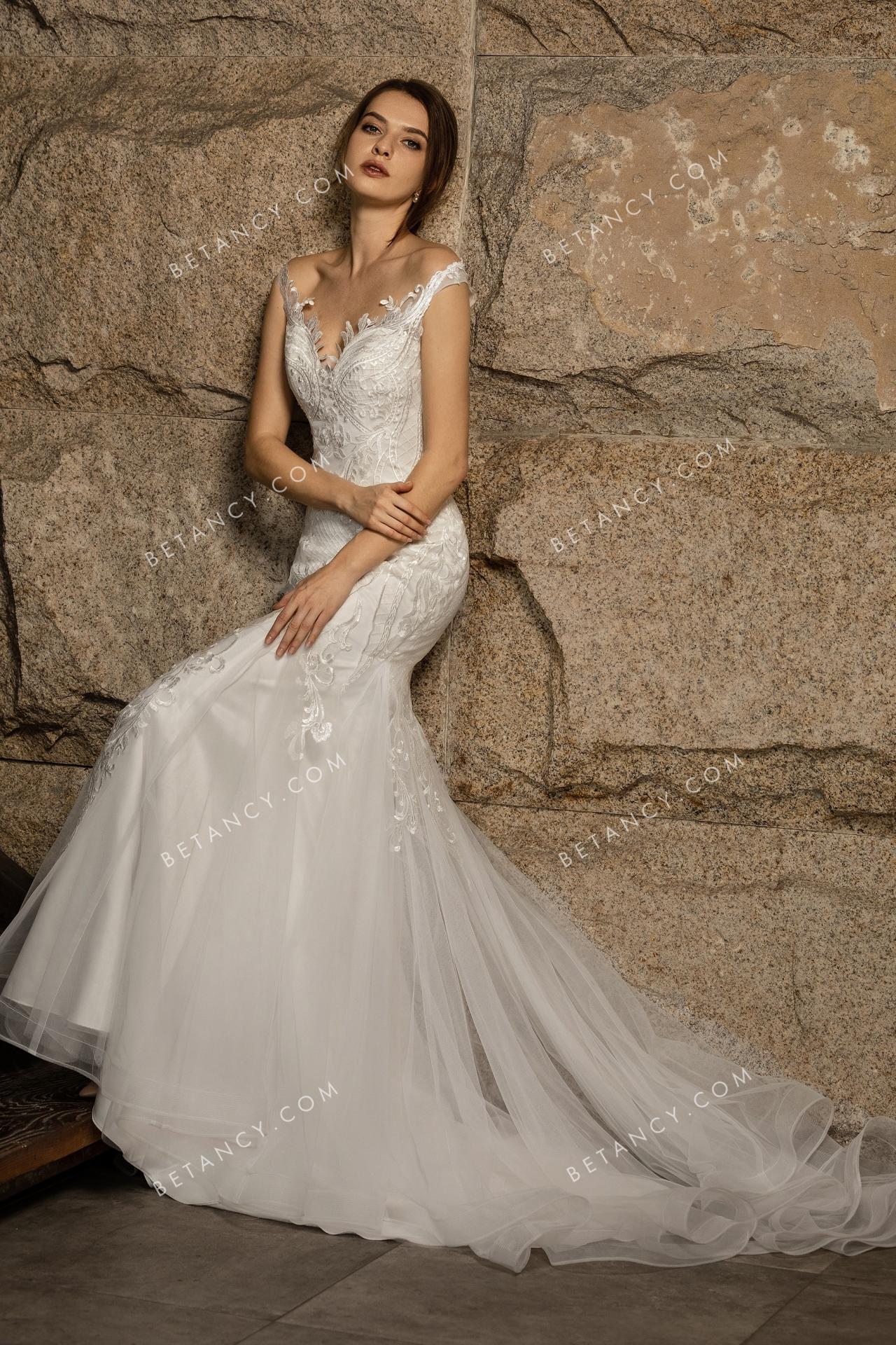Elegant and romantic wholesale designer mermaid wedding gown 2