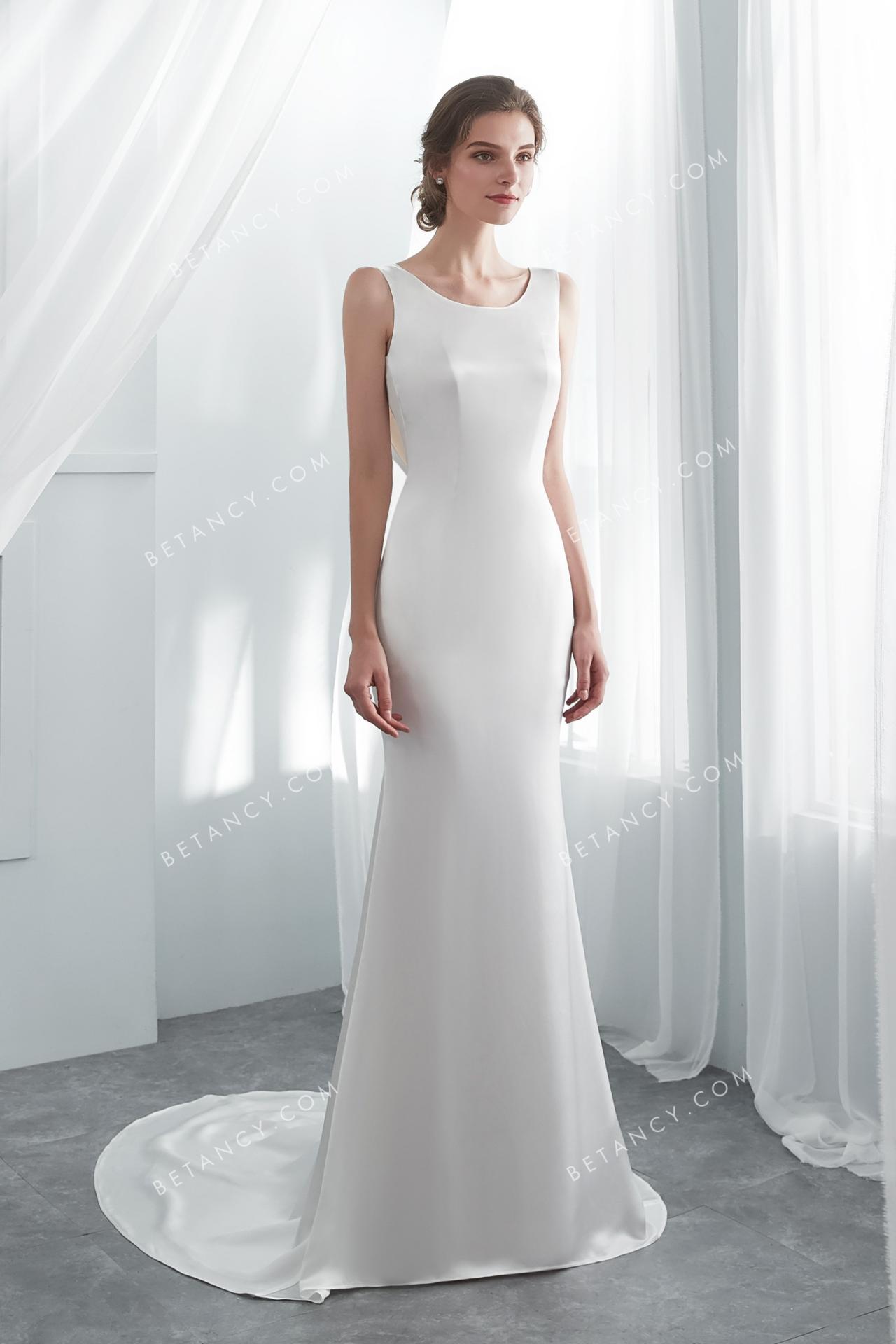 Elegant jewel neckline ivory satin mermaid wholesale wedding dress 4