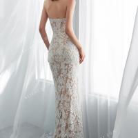 Graceful lace slim fit long wedding gown 5