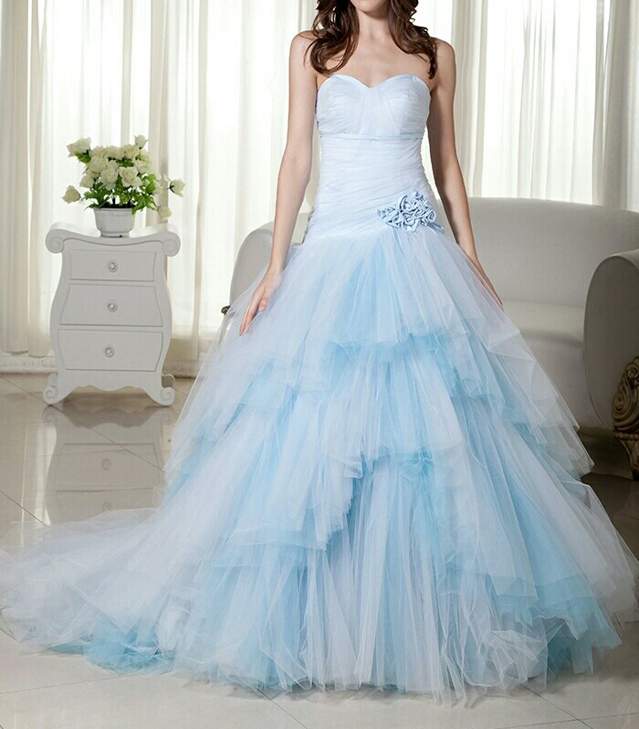 robe de mariée bleu pastel