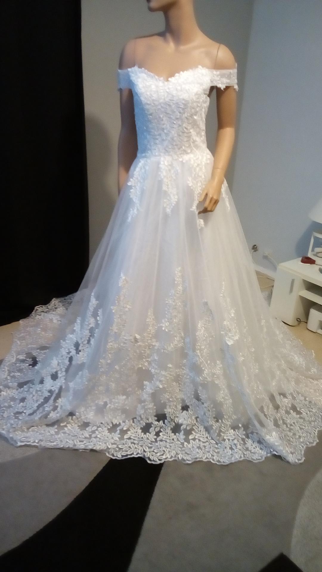 robe de mariée crée par tenuesdesoiree.com