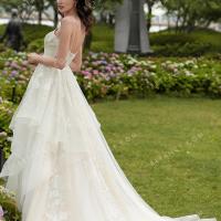 Lovely spaghetti strap wedding gown 2