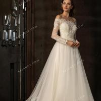 Luxurious geometric beaded ivory lace and soft tulle wedding gown 2