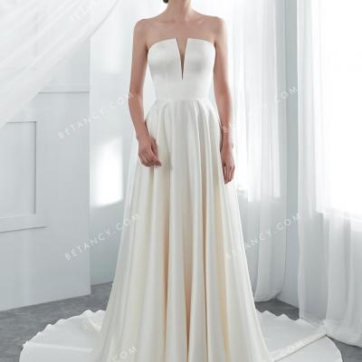 Modern a line strapless v cut wholesale bridal gown 2