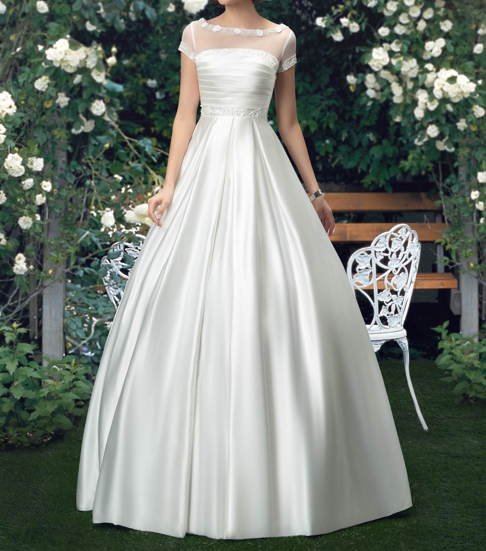 Nouvelle arrivee robes de mariee 2015 perlee scoop cou a manches courtes robe de mariee en