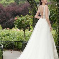 Rhombus lace beige mermaid wedding gown with tulle overskirt 5