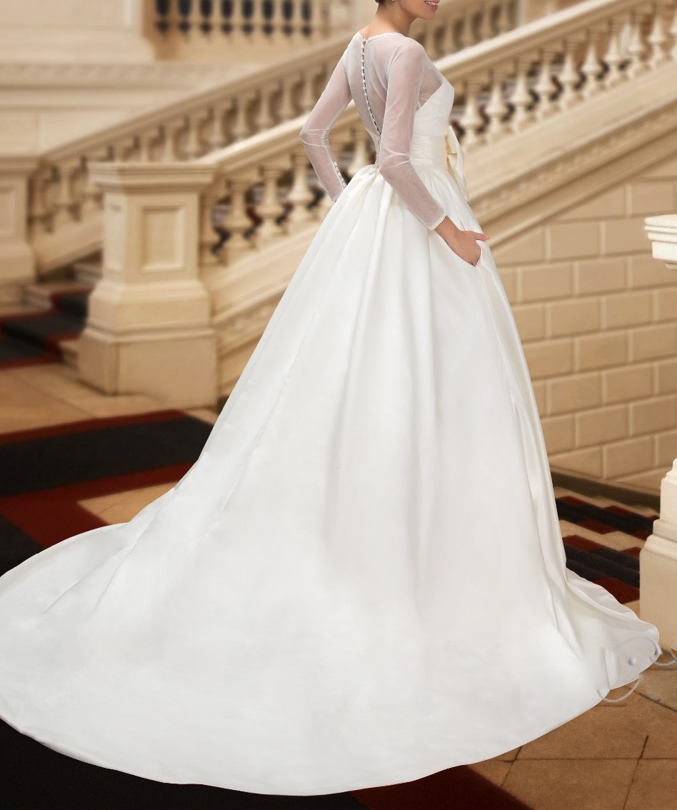 Robes de mari eacute 1