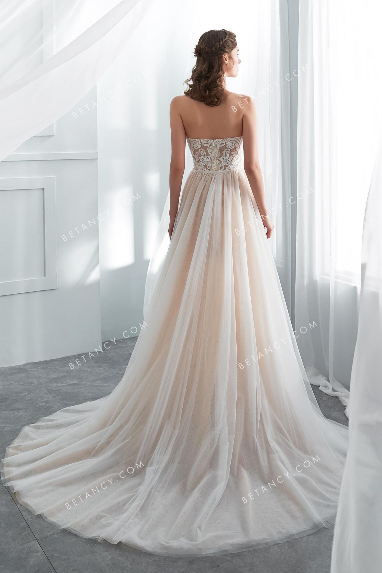 Romantic detachable soft tulle overskirt wedding gown 3
