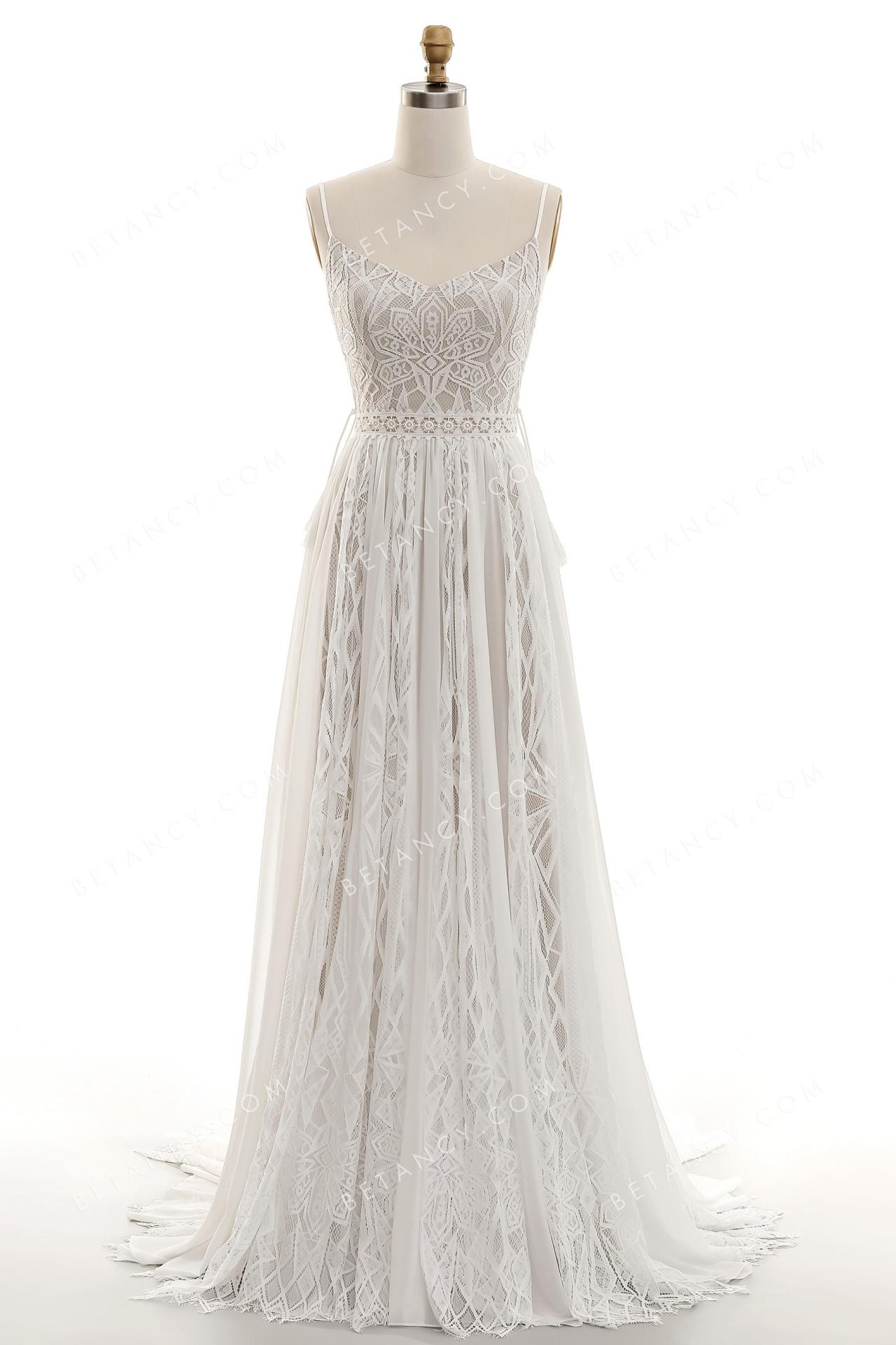 Spaghetti strap v neckline geometry lace wholesale wedding dress 4