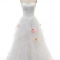 Strapless sweetheart pleated tulle bridal gown with flowers 8