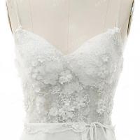 This 2 in 1 wedding dress is full of captivating details 5